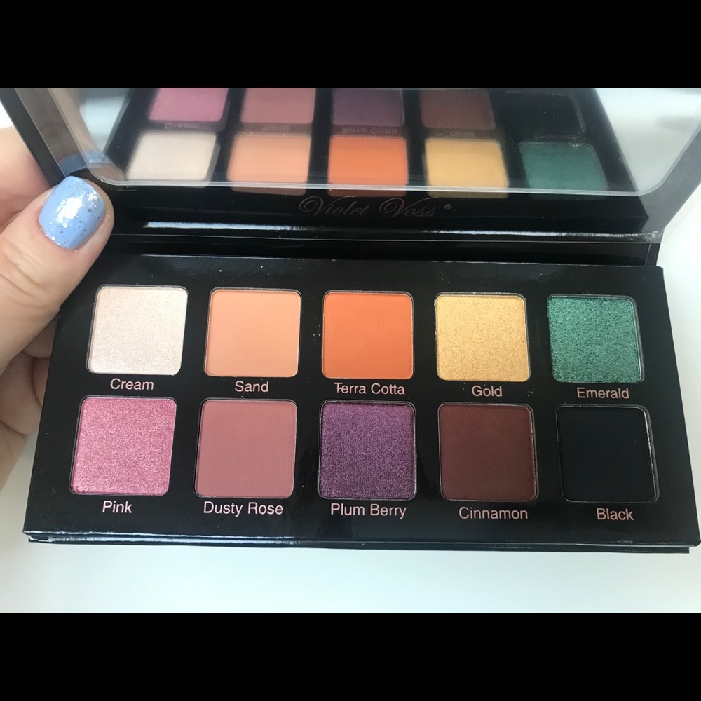 Violet Voss Essentials Eyeshadow Palette